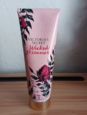 Victoria's Secret Wicked Dreamer Pink Rose Body Lotion